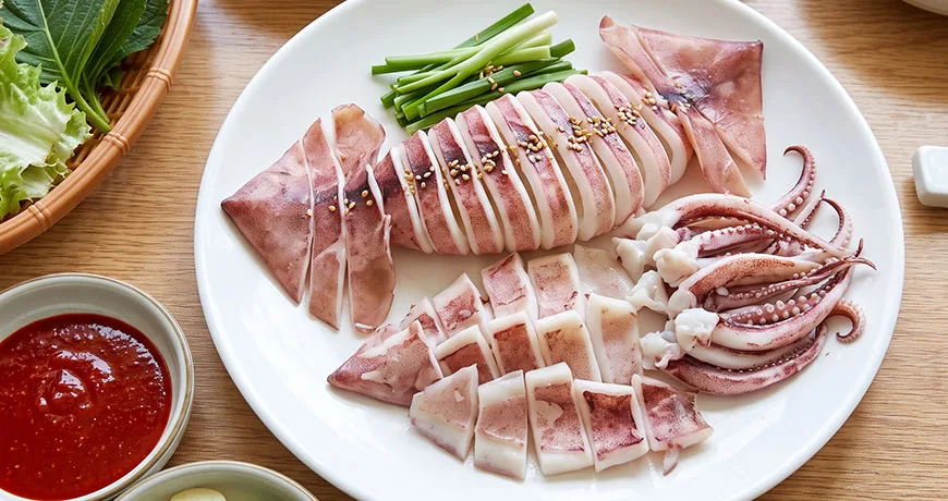 Parboiled Squid | 오징어숙회